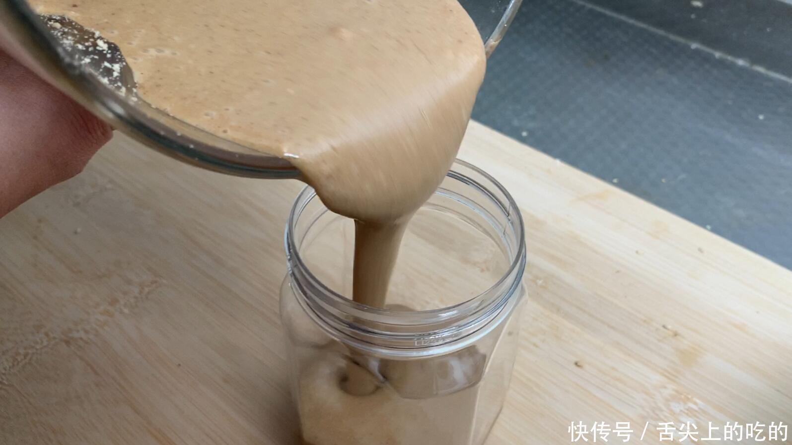 想吃芝麻酱不用买，5块钱自制一大瓶，纯正无添加，做法还简单