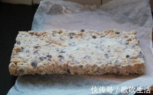 零食|网红零食雪花酥，其实自己在家也能做，甜而不腻，香酥可口