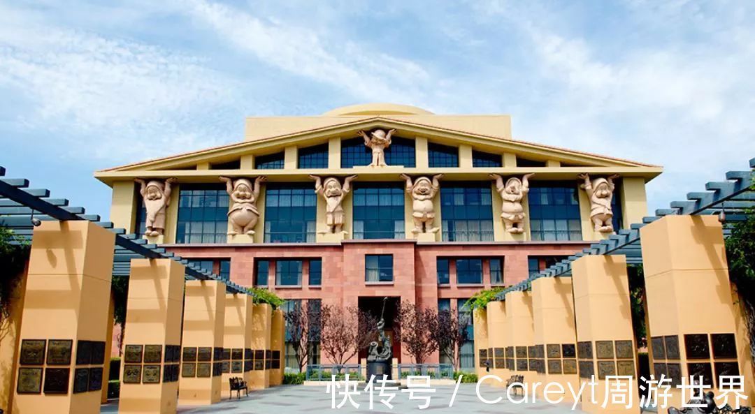 蓝裕文化|住进童话,颠覆房地产:论迪士尼进军房地产的必然