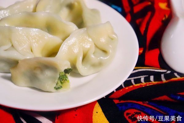  饺子|荠菜饺子：冬至到，该吃饺子了