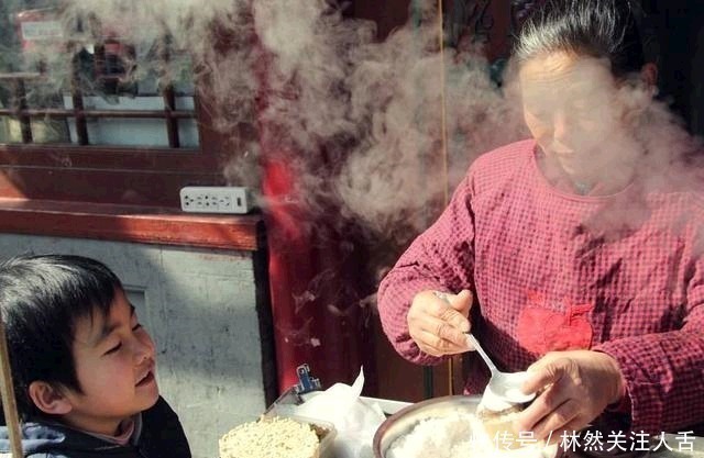 积食|夏天炎热,隔三差五熬这粥,娃喝了脾胃强没积食,比小米粥养胃