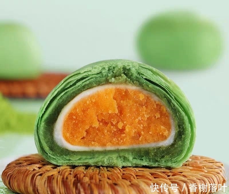  这样的蛋黄酥你见过吗？光看颜值就被圈粉了，尤其是第三种