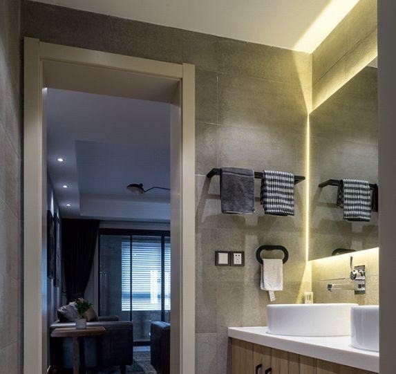 柜子|老公非在餐厅打一排柜子,空间一下多出好几平,邻居立马学走了!