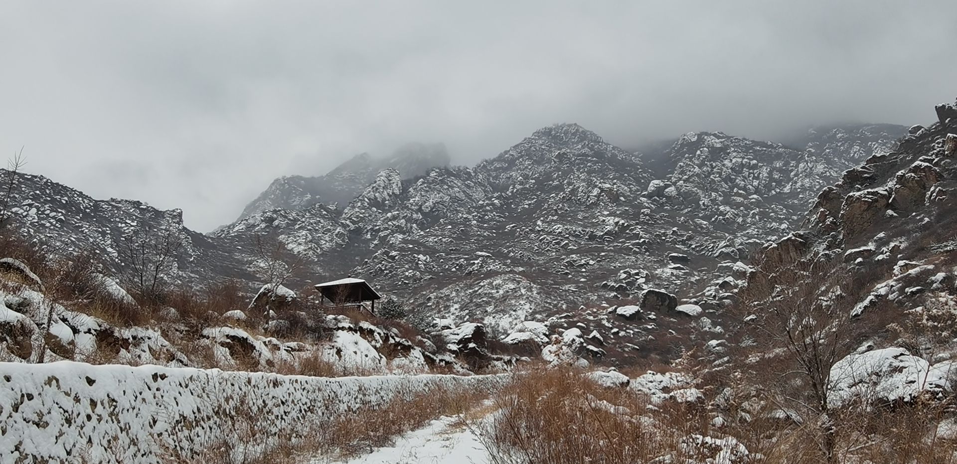 美如童话！快来看房山蒲洼乡东村梯田雪景