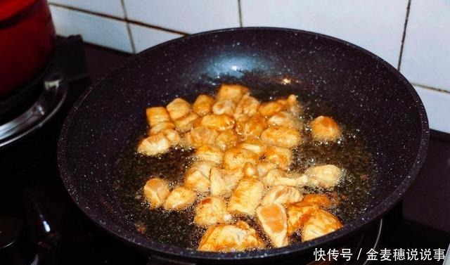 宫保鸡丁做法，酸甜开胃又爽口，美味的吃不够！