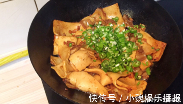 好吃|孩子最馋的“滑嫩菜”,营养鲜香爽口,好吃不贵,一口一个吃着香