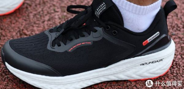 慢跑鞋 下半年最值得买的5双跑鞋,每一双都是超高性价比
