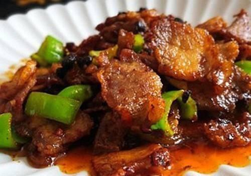 豉香蒸排骨|亲朋好友相聚,让大伙眼前一亮的菜,香辣解馋,瞬间被一扫而光!