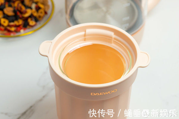养生茶|人到中年不由己,保温杯里泡枸杞!秋季养生实用工具,大宇养生壶使用体验