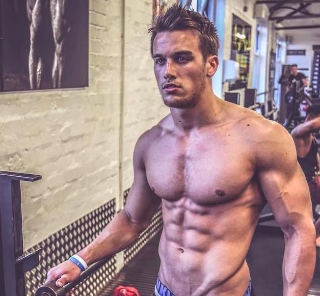 腹部|想练腹肌先用这个方法自测一次,达标的人只需减脂就看到腹肌