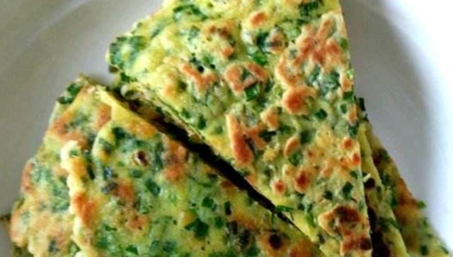 教你自己做韭菜鸡蛋饼,从此早餐就吃它了,既好吃又营养