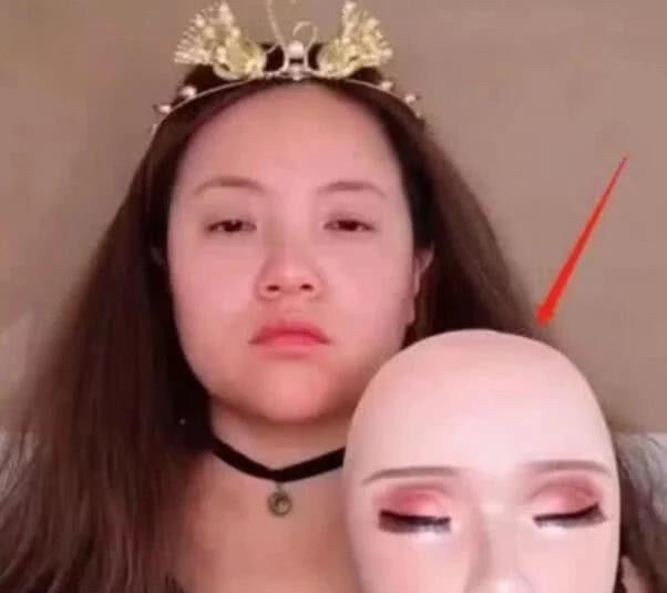 直播圈真实度太低,主播不只有美颜,假面具上演现实版易容术