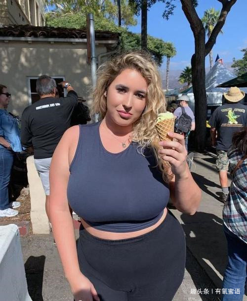 体重|大码模特，体重180斤，双腿却很纤细，运动起来很灵活