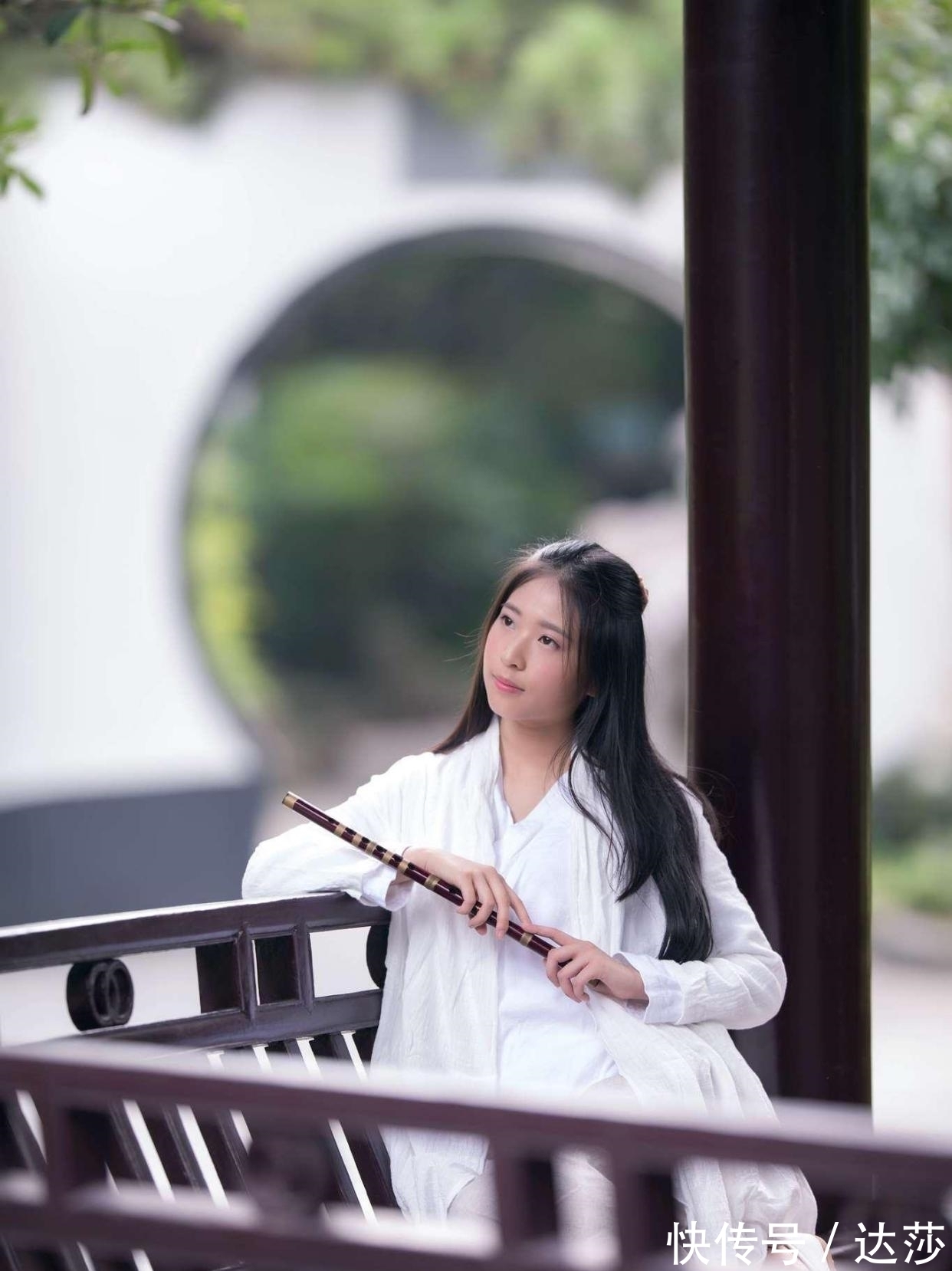 明月池!原创诗十首·夜静凭高清不寐,神仙洞里饭胡麻