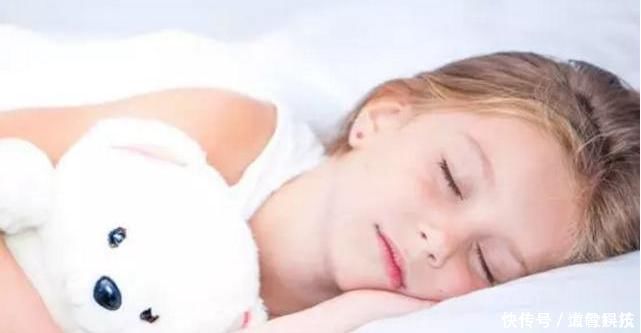 dh6岁女孩午睡两年,体检后发现“智力障碍”,医生怒斥家长太无知