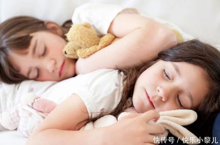 关键期|孩子比同龄人矮?别瞎补充营养,抓住2个关键期,让孩子后来居上