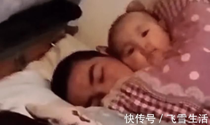 萌娃|萌娃变身亲爸的“暖宝宝”火了,网友:这睡姿也太适合冬眠了吧!
