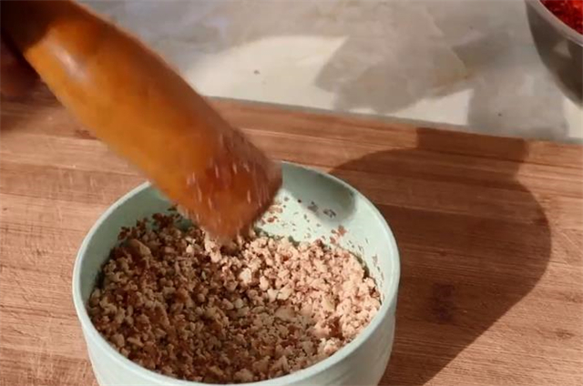 二十年秘制辣椒酱配方,详细做法全都告诉你,香辣过瘾,好吃下饭