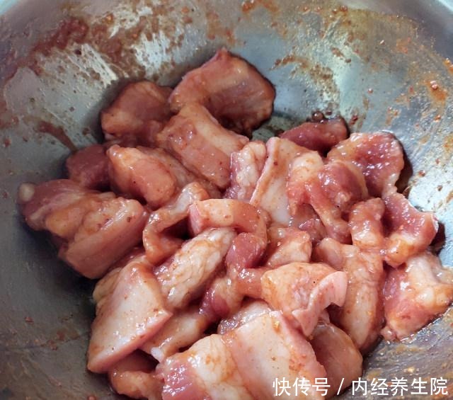 空气炸锅烤蜜汁五花肉,厚切的五花肉,吃得过瘾