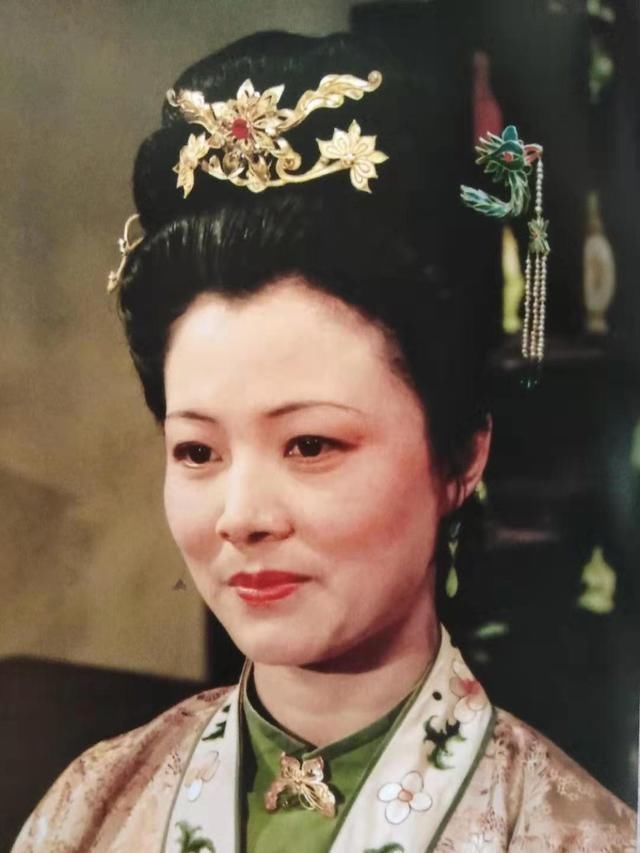 入画苦苦哀求,罪责并不严重,惜春为何执意舍弃?