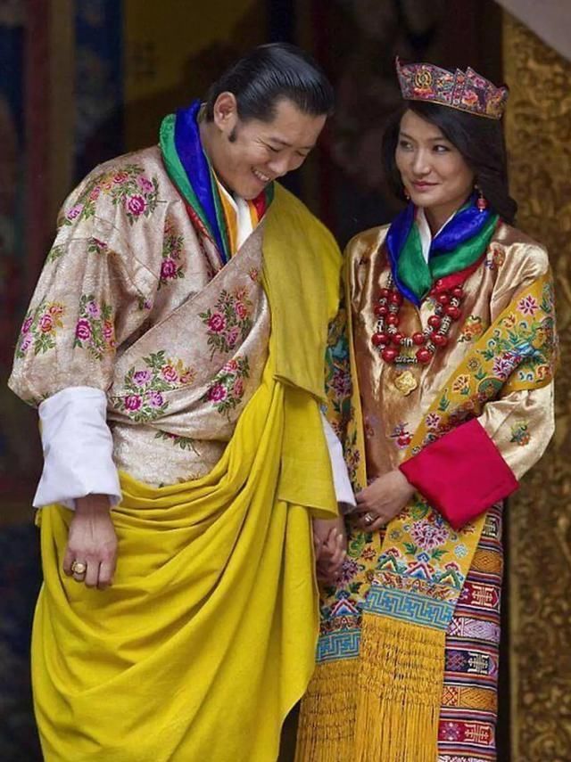 新娘|神秘不丹王室最帅国王迎娶平民新娘,7岁时一见钟情……