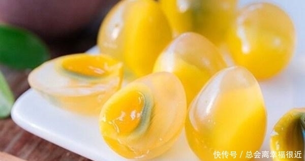想吃皮蛋自己在家做,无任何添加,3天就能吃,做一次够吃一个月