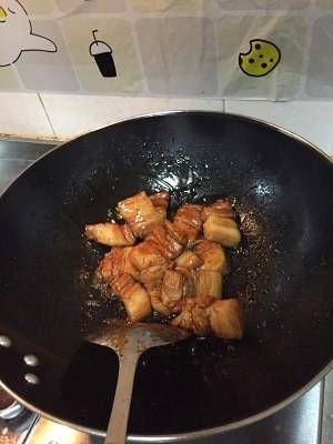  今天出门买了五花肉，送您美味的红烧五花肉，肥而不腻，美味下饭