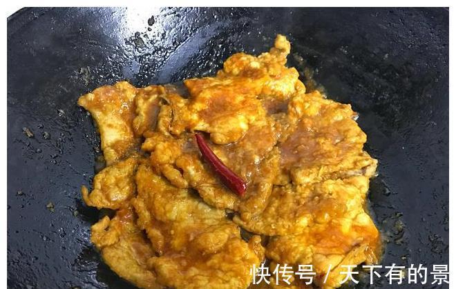 大排|红烧大排好吃有诀窍,一拍二炸三煮,简单三步,大排鲜嫩又入味