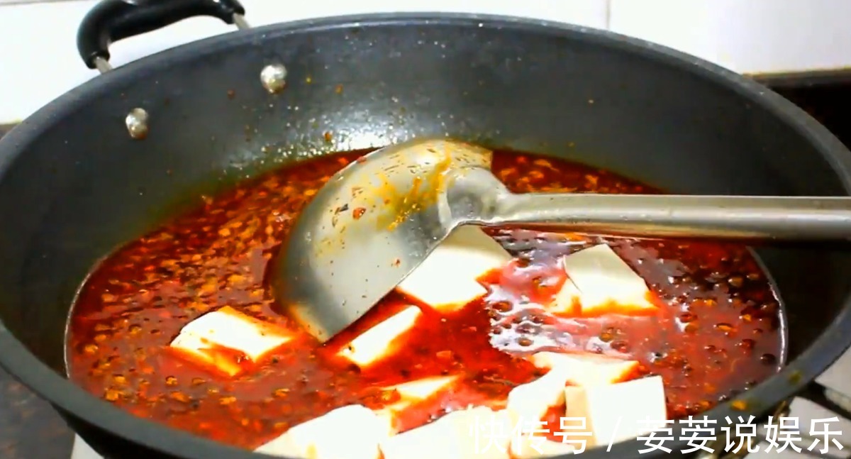 大厨教你麻辣豆腐鱼家常做法，入口满嘴麻辣鲜香，一次4斤吃不够