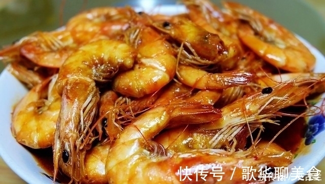 娘家|在娘家聚餐，弟媳妇做了一大桌子菜招待，样样都好吃，亲友全点赞