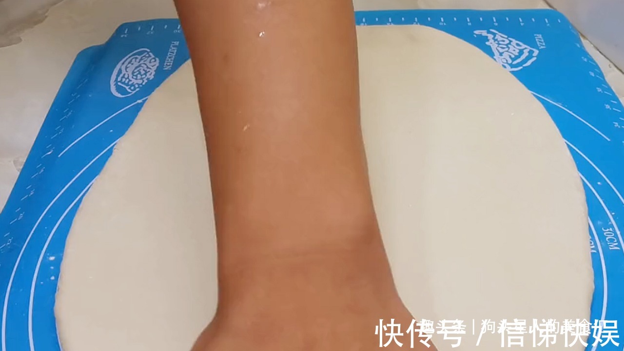油酥|家常零食做法,一口一个,比面包还好吃,太香了