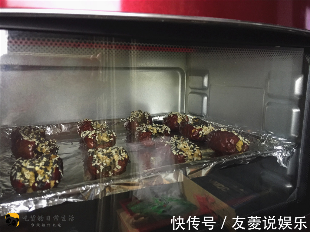 想吃枣夹核桃不用买,红枣核桃一拥抱,等10分钟,满屋子飘香