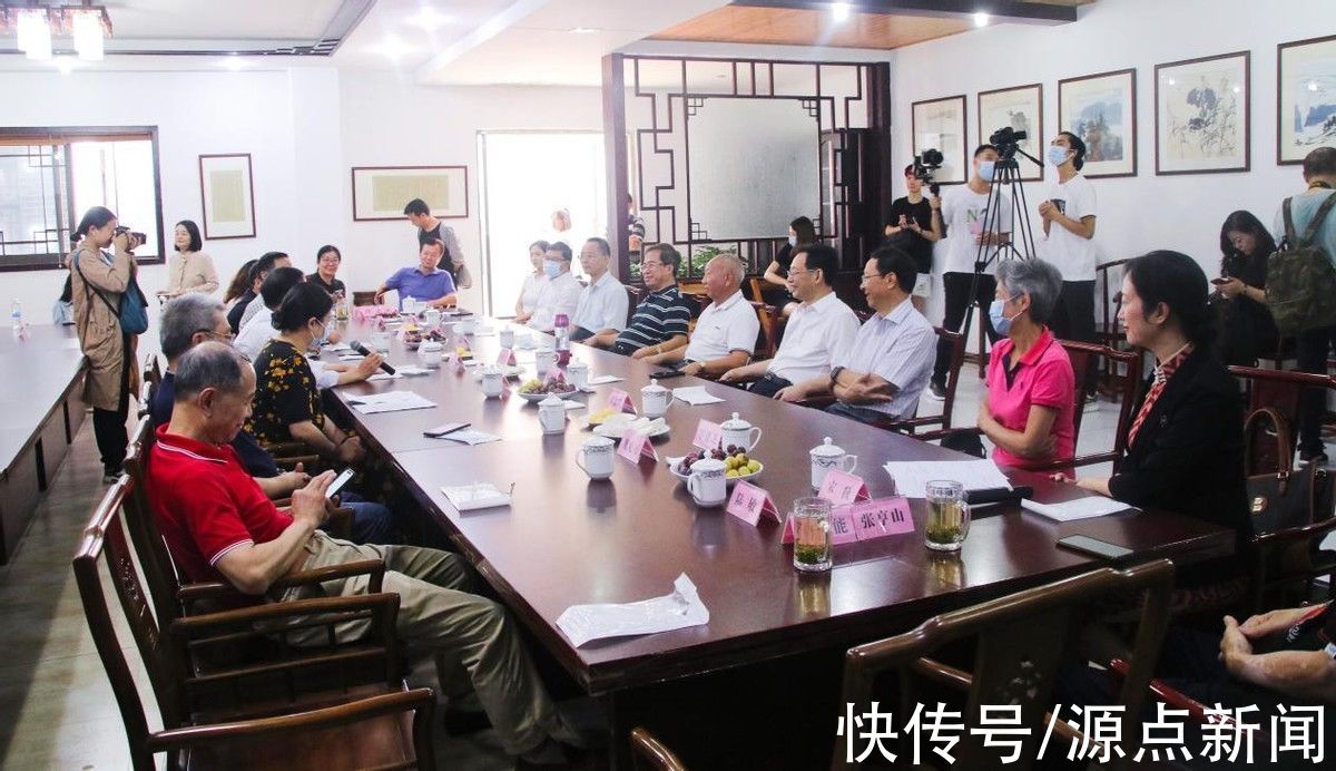 作品展|凌云西岸古嘉州丨名家美术书法作品展在乐山开展