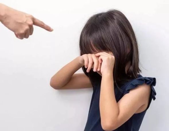 一块钱|“妈,我把钱弄丢了”,两种妈妈不同的回答,造就孩子不同的性格