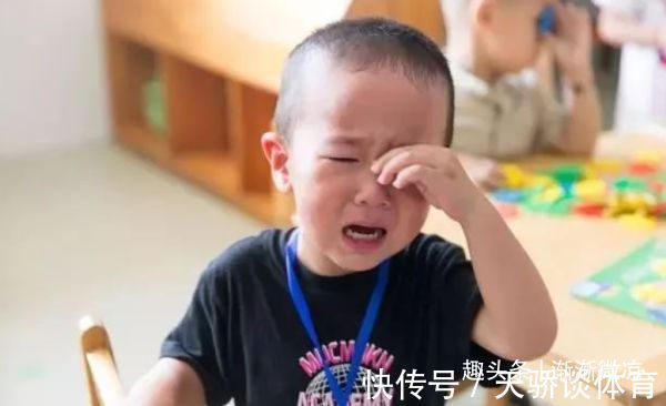 朋友之间|孩子常把这些话“挂嘴边”,长大后多半不孝顺,家长别舍不得管教