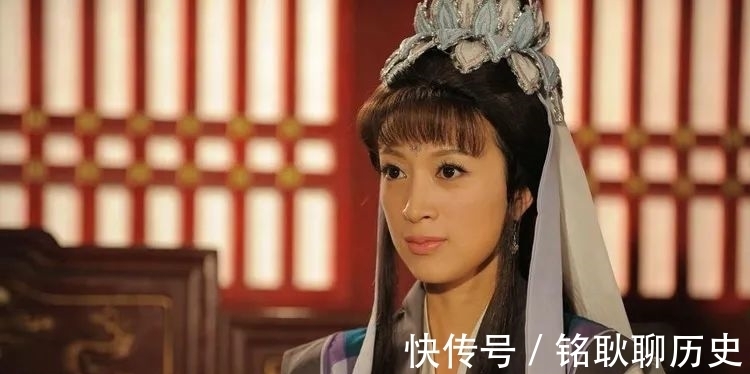 临路歌@为什么说李白的《独坐敬亭山》,写的不是山,而是玉真公主?