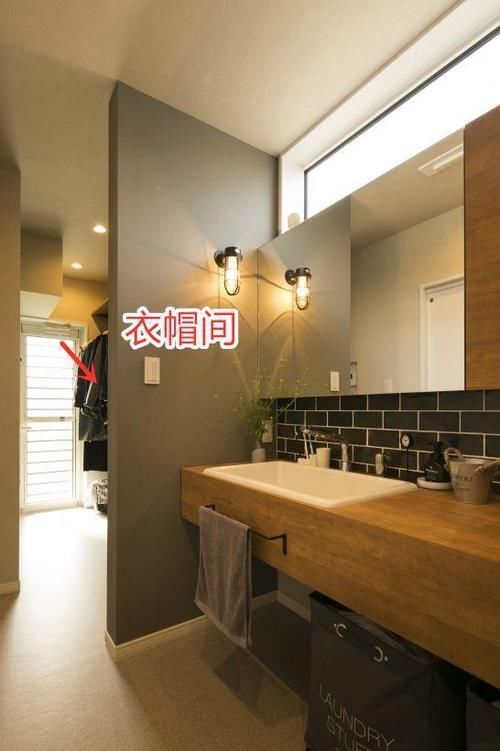 香饽饽|淘汰了阳台，卫生间成了香饽饽，隔出2㎡家政间国内外家家抢着学