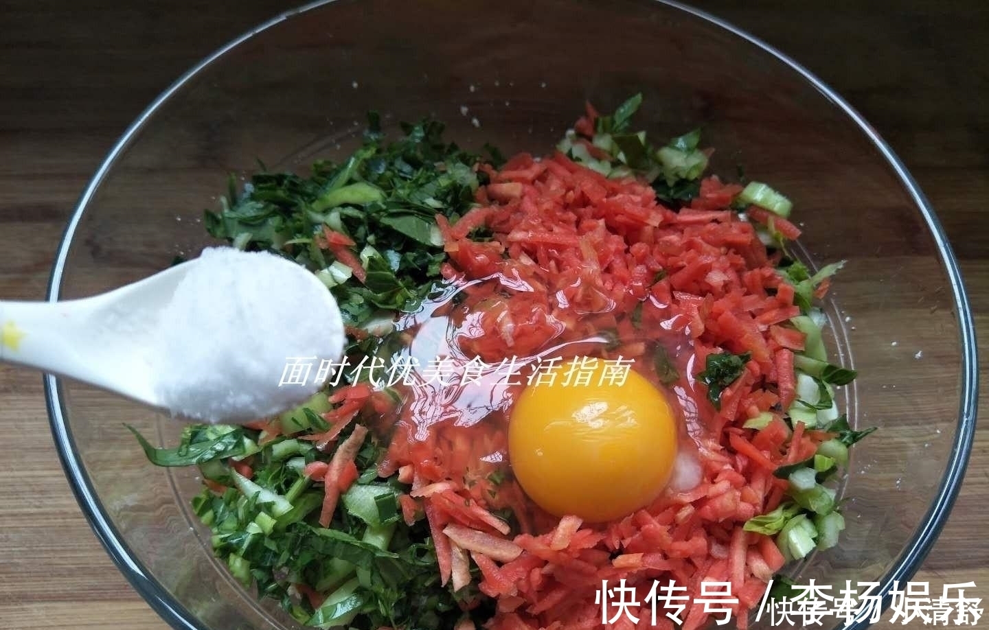 豆腐换个新吃法，外脆里嫩，好吃极了，儿子天天喊着吃！