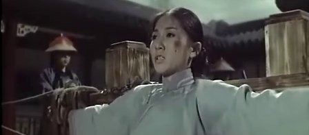 留学生&秋瑾曾与鲁迅大打出手,她拿把刀插在桌子上,对鲁迅破口大骂!