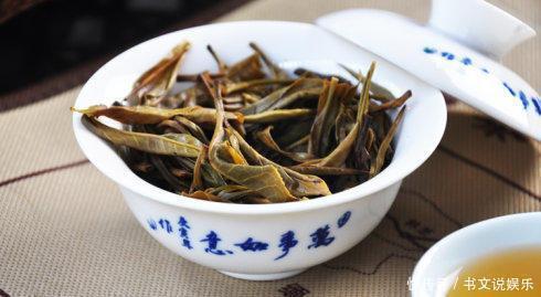 茶叶可是“好东西”,埋在盆里烂根生虫都避免,叶子亮开花多!