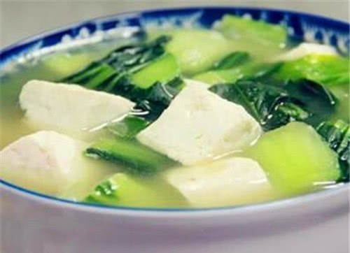 朱元璋|朱元璋饿晕在路边,大娘送上一碗热汤,他登基后是怎样报答大娘的