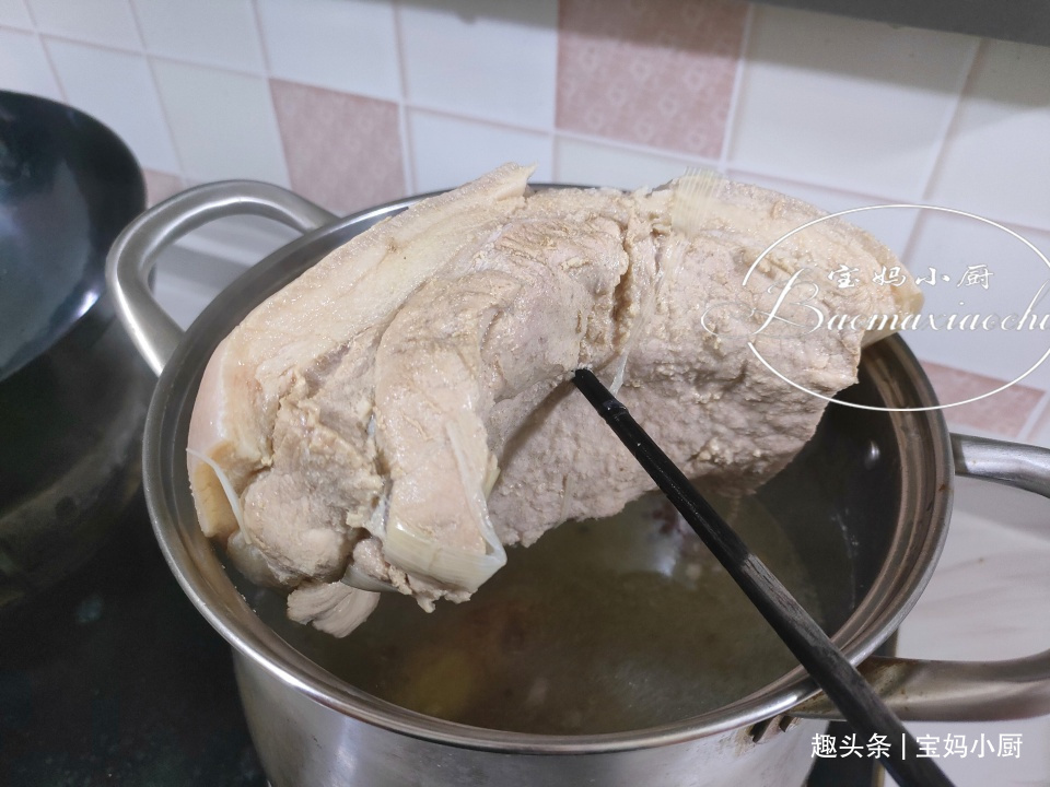 超解馋的猪肉吃法,不蒸不炒也不炖,不腻吃着健康,几十年没吃够