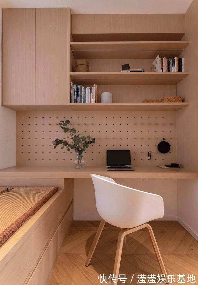 折叠门|100㎡小三房，坚持全屋打满柜子，飘窗这样设计，太实用了