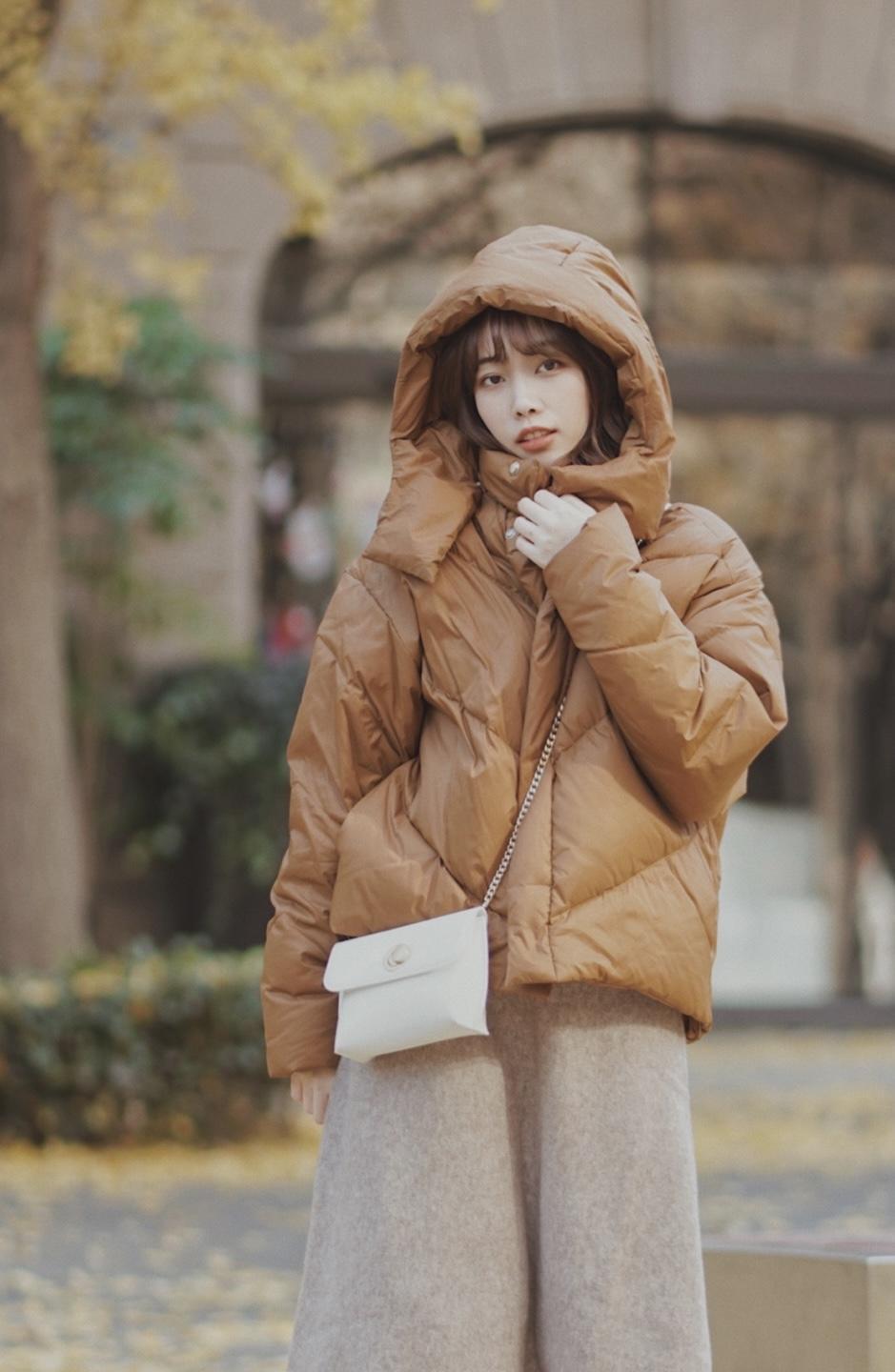 羽绒服|冬季的衣品很重要,借鉴4款实用的羽绒服,不费劲又优雅