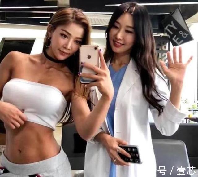 凹凸有致|韩国44岁阿姨坚持健身,身材玲珑,凹凸有致,打造“冻龄”神话