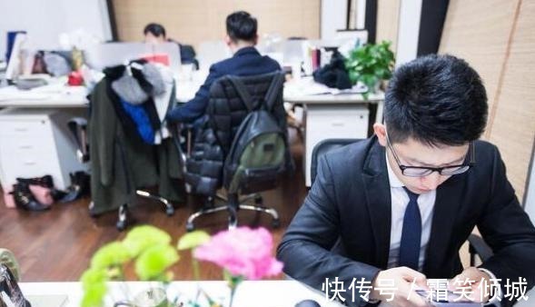 售楼部|为什么卖新房都是女的，二手房却是男的背后的原因很现实