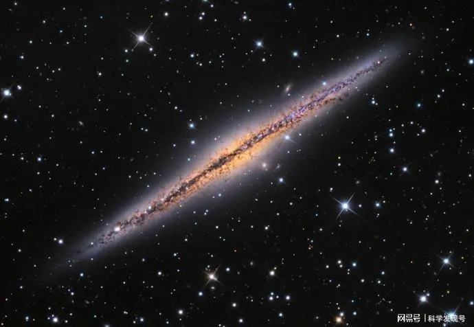 太阳 为什么宇宙所有天体都在转动,是什么给了它们动力?