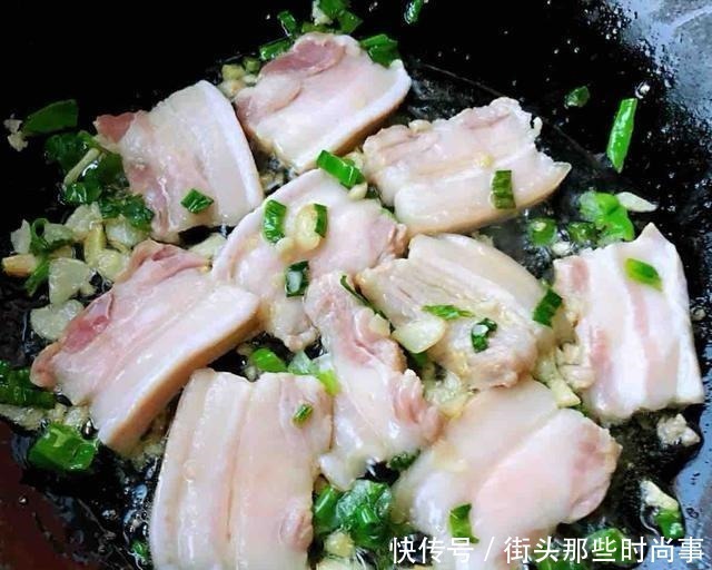 花菜|“它”是碱性食物，女人常吃增强体质，少掉发，抹平赘肉小肚子