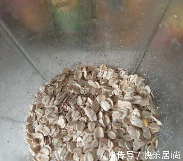 高蛋白燕麦松饼！