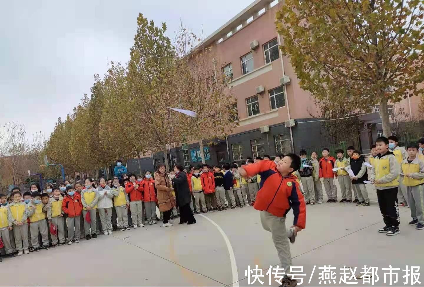 想象力|河间市新华小学举办第八届科技节系列活动